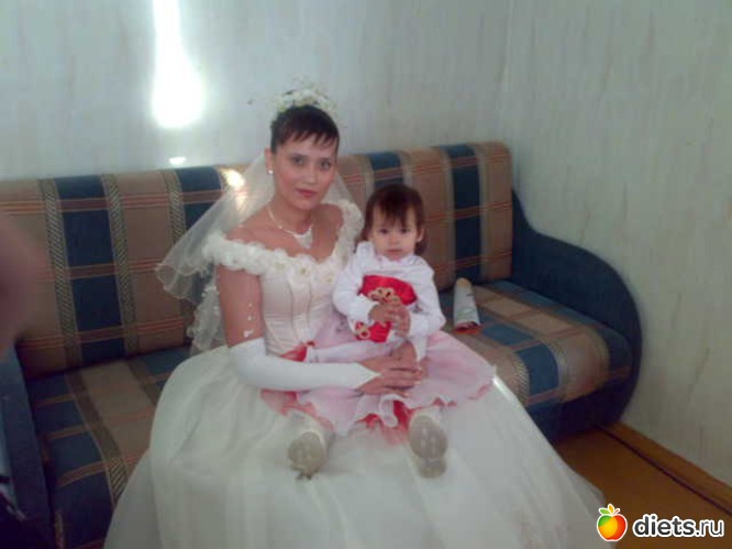 замуж выходили вдвоем. я и доченька!