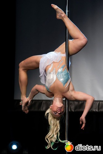 3 фото: танцы на пилоне (шесте)