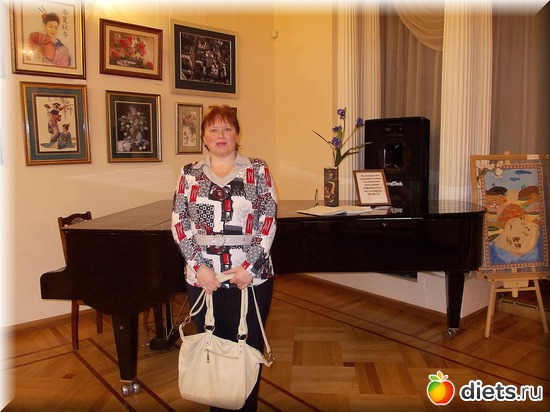 у рояля в Доме ученых, ноябрь 2012, 94 кг, альбом: 2012 год 93-95 кг