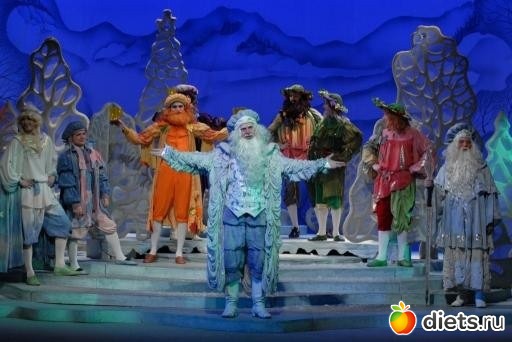 Двенадцать месяцев. Режиссер- постановщик — народный артист России Михаил Скоморохов