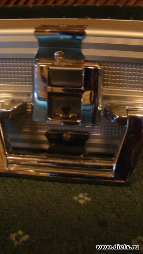 Кейс оружейный Emmebi, альбом: Гаражная распродажа.