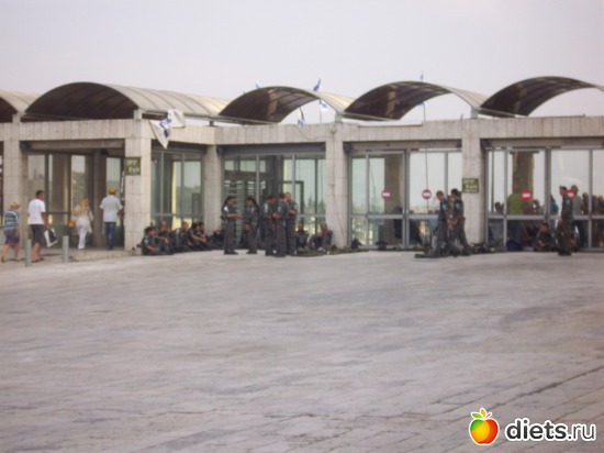 на выходе . стена плача., альбом: Иерусалим