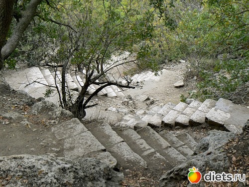 бесконечная лестница к пляжу