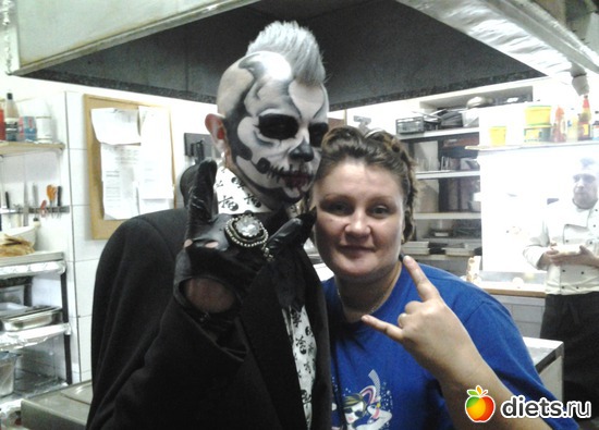 Я справа, альбом: Хеллуин