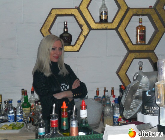 Наш кассир перед сменой, альбом: Хеллуин