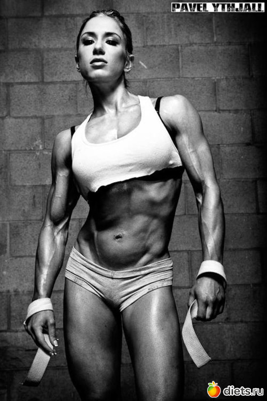 32 ����: Pauline Nordin