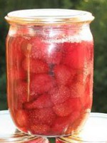 Клубника, перетертая с сахаром