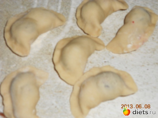 Вареники с вишней и клубникой., альбом: национальная кухня