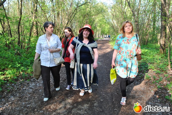 Последние метры до остановки! Мы герои!, альбом: Встреча с девочками сайта 10.05