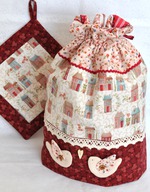 Комплект для кухни (грелка для чайника и прихватка) "Милый дом"