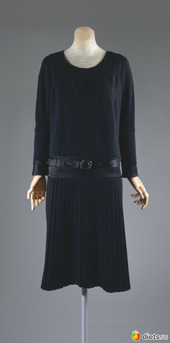 Платье Шанель, альбом: Маленькое черное платье