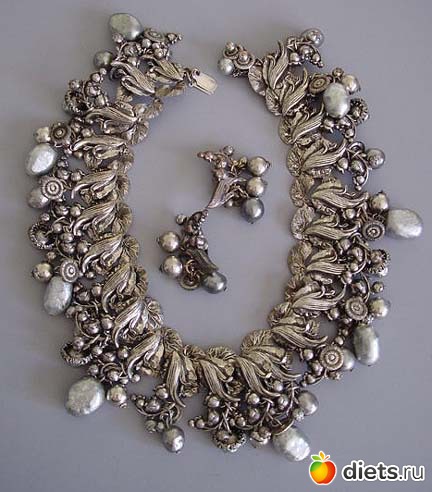  :      (Miriam Huskell)