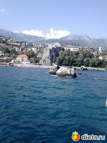 Черногория- строения старого города Херциг-Нови, альбом: природа