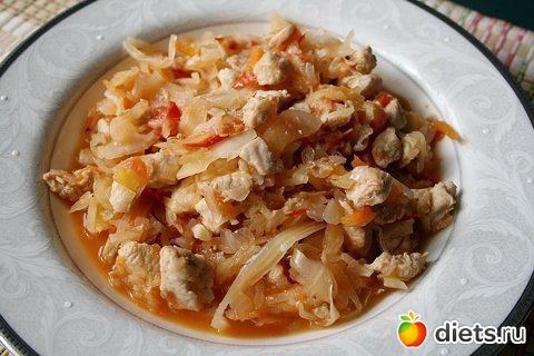 Квашеная капуста, тушенная с куриным филе 100 гр /78 ккал