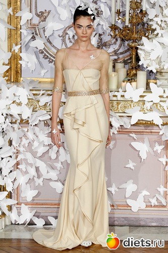 33 фото: Вечерние, коктейльные, для выпускного - платья и комплекты