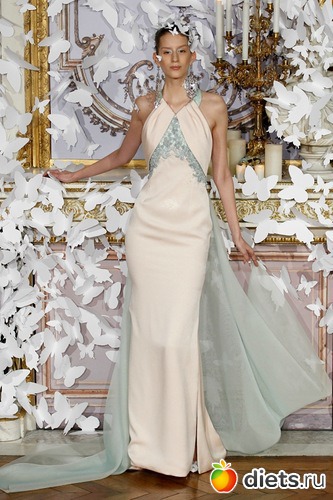 34 фото: Вечерние, коктейльные, для выпускного - платья и комплекты