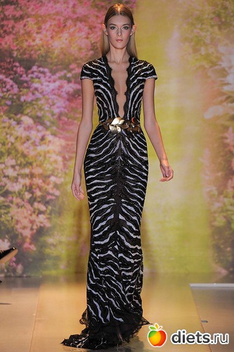 63 фото: Вечерние, коктейльные, для выпускного - платья и комплекты