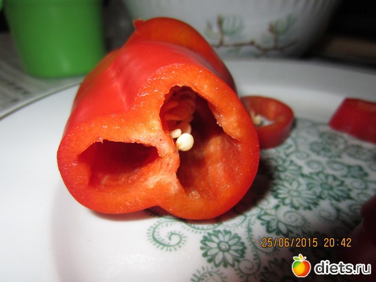 витаминчики выращенные мною :), альбом: Мой первый перчик!