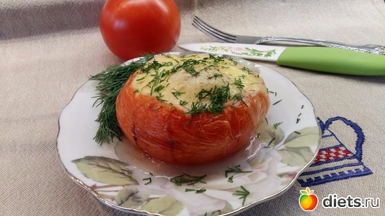 Яичница в помидоре из духовки - с сервелатом и зеленью под сырной корочкой, альбом: Мои вкусняшки