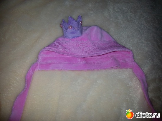 Шапочка на выписку, альбом: Шью ( но я только учусь)....не судите строго....