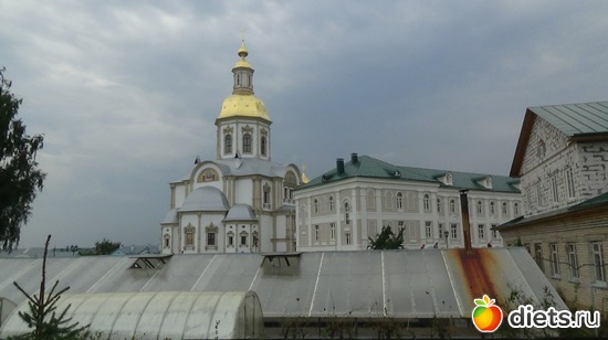 9 ����: �����  �������