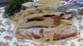 Мойва на луковой подушке - вкусная и полезная