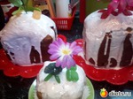 Из оставшихся куличей.