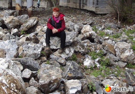 пристала маненько))), альбом: просто жизнь...