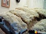 Пирог на кефире с вареньем