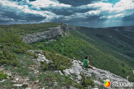 Испанец на горе. Крым. Монастырь Шолудан.