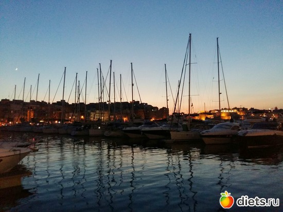 Спят корабли