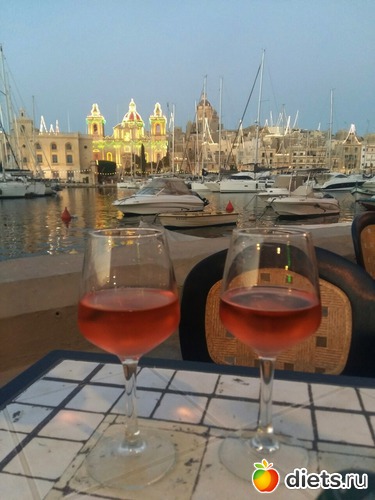 Вечер в бокалах