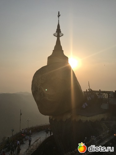 779 ����: ������ 2017. �����