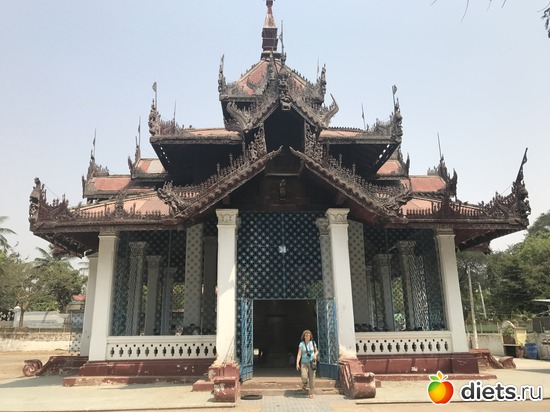 528 ����: ������ 2017. �����