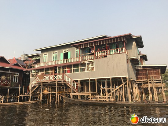 651 ����: ������ 2017. �����