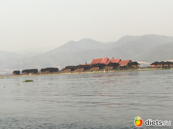 653 ����: ������ 2017. �����