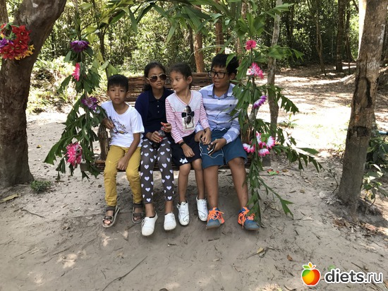 587 ����: ������ 2017. ��������