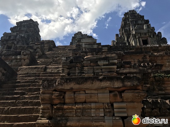 330 ����: ������ 2017. ��������