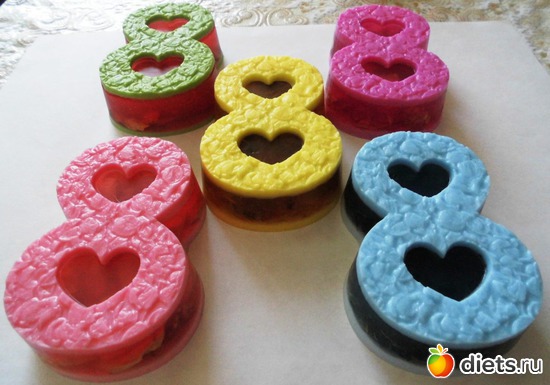 24 ����: �����������