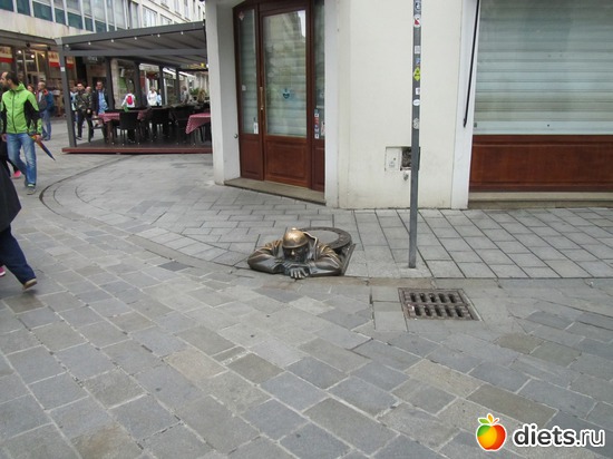 �� ������� ����..., ������: � ����� �����...