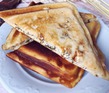 лепешка с брынзой и зеленью в мультипекаре