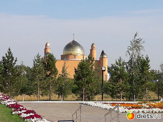 8 фото: АЛЖИР мемориальный комплекс