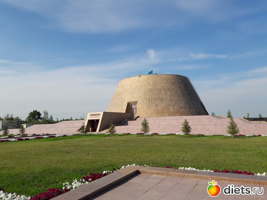 14 фото: АЛЖИР мемориальный комплекс