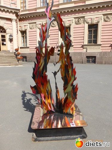 23 ����: ���������� ������� ������� In Dante Veritas.