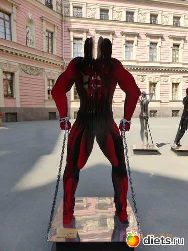 35 ����: ���������� ������� ������� In Dante Veritas.