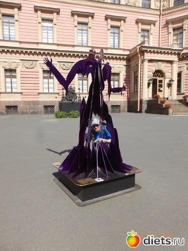 11 ����: ���������� ������� ������� In Dante Veritas.