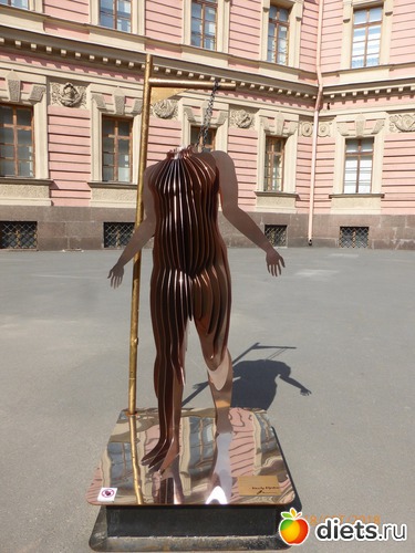 13 ����: ���������� ������� ������� In Dante Veritas.