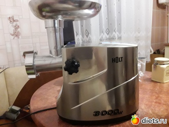 незаменимая вещь на кухне - мясорубка, подарили два года назад, альбом: Мои помощники на кухне