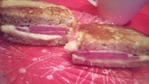 Еще один вид гренок! Гренки с ветчиной(курицей, мясом, колбасой) и сыром