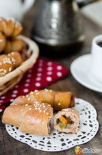 Рогалики из цельнозерновой муки с сухофруктами и грушей. Вкусная коллекция